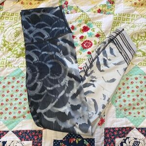 Size 6 Lululemon leggings